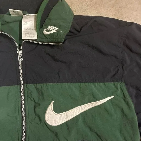 Nike green windbreaker size XL great nike pieces - Picture 3 of 6